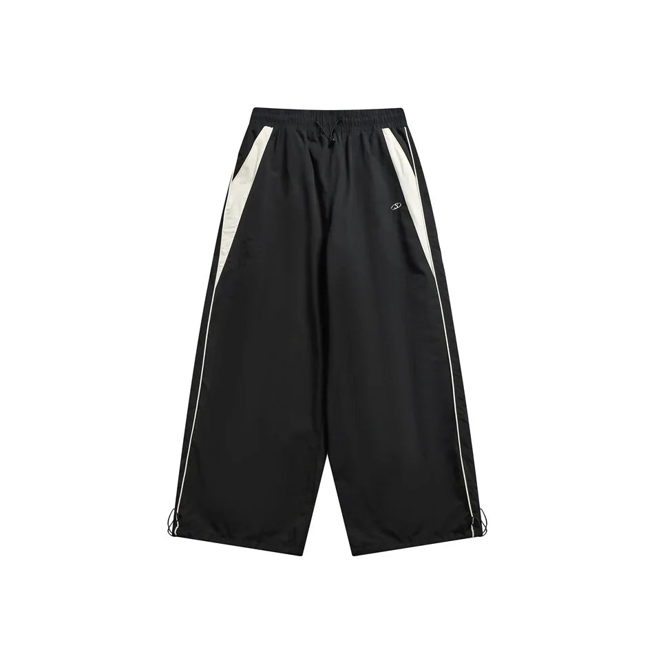 Baggy cargo pants black flat lay front