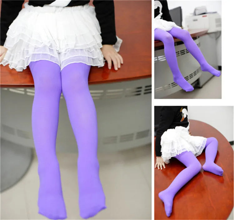 Girls ballet tights worn on child