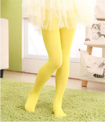 Girls ballet tights worn on child
