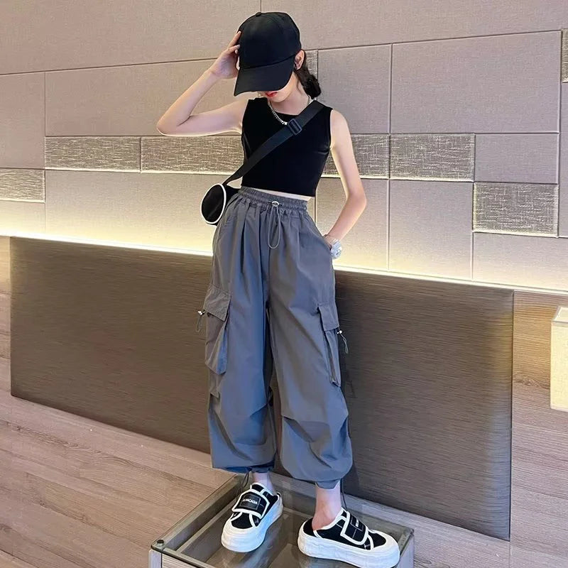 Girls cargo jogger pants waistband detail