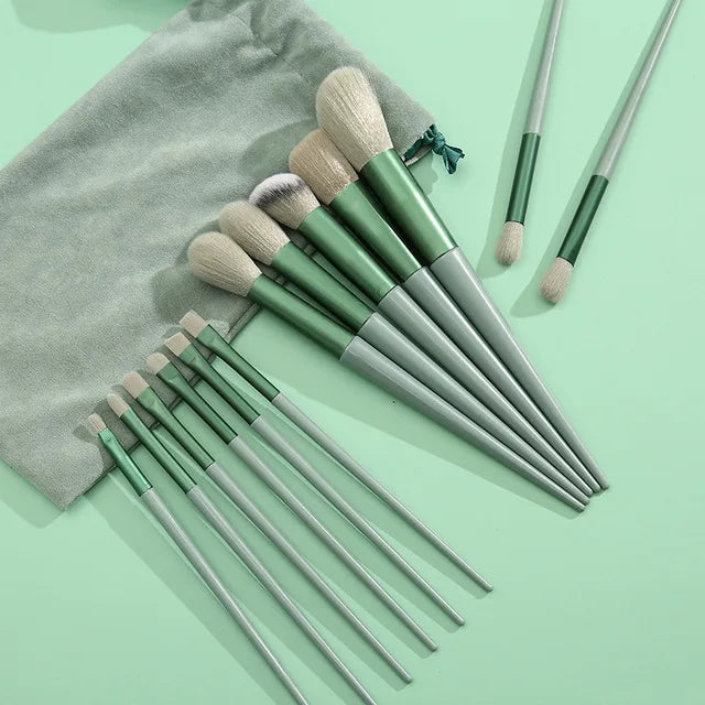 Makeup brush set red with travel bag