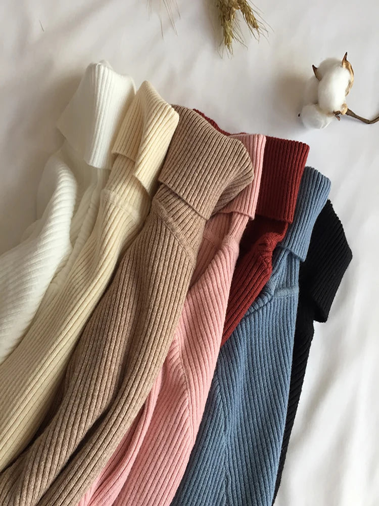 Ribbed turtleneck sweater option with different colours 