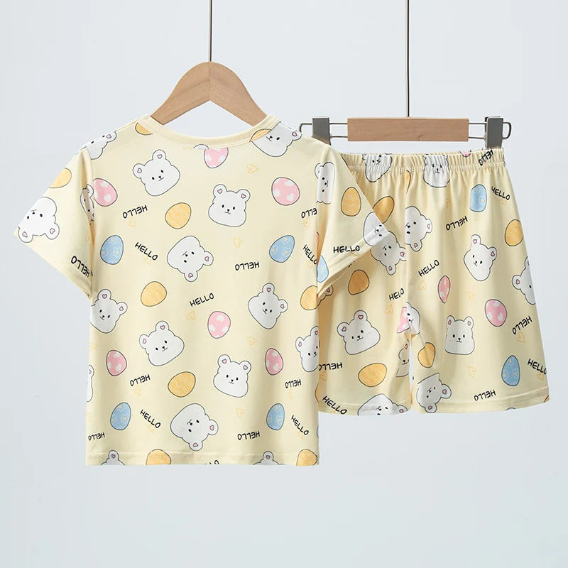 Kids shorts set top detailKids shorts set top detail