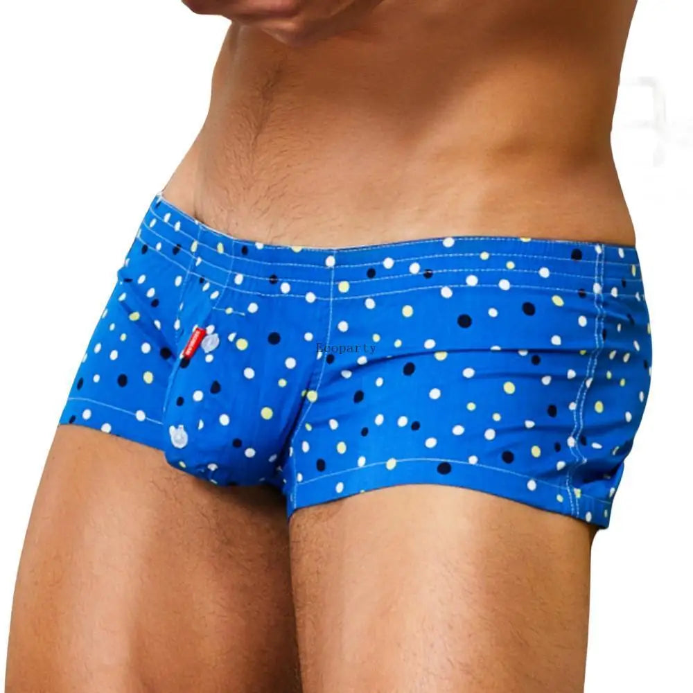 Men's cotton plaid boxer shorts worn model