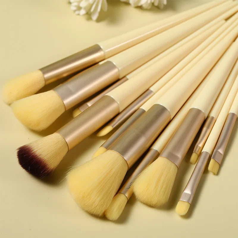 Makeup brush set red with travel bag