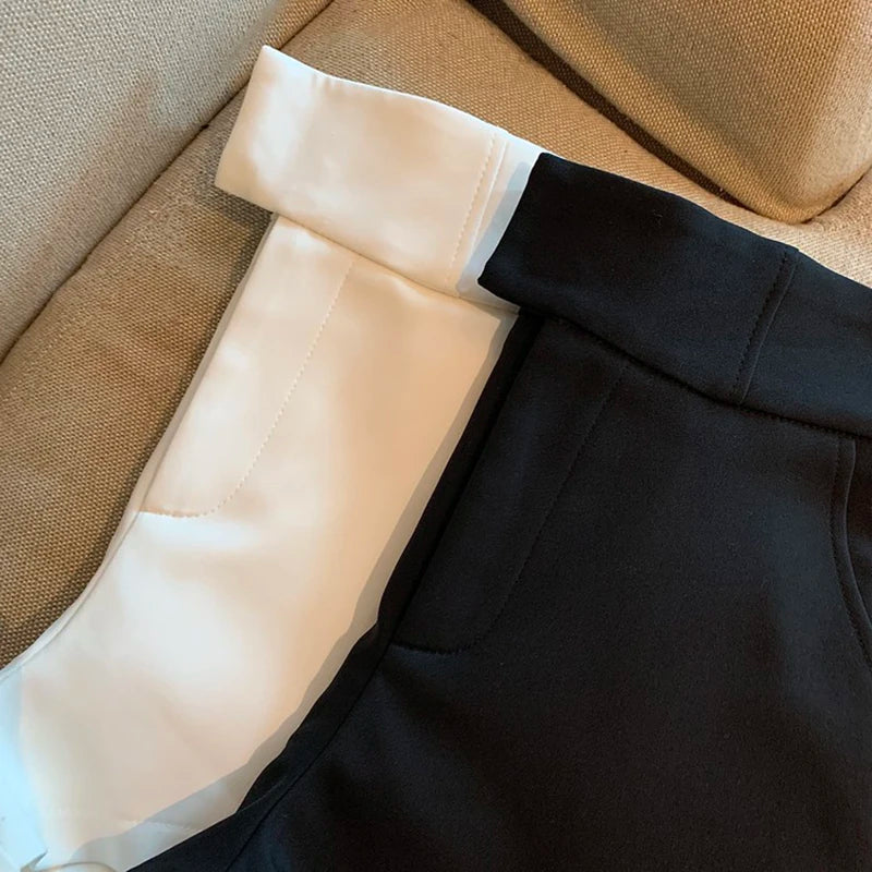  High waisted casual shorts black waistband closeup