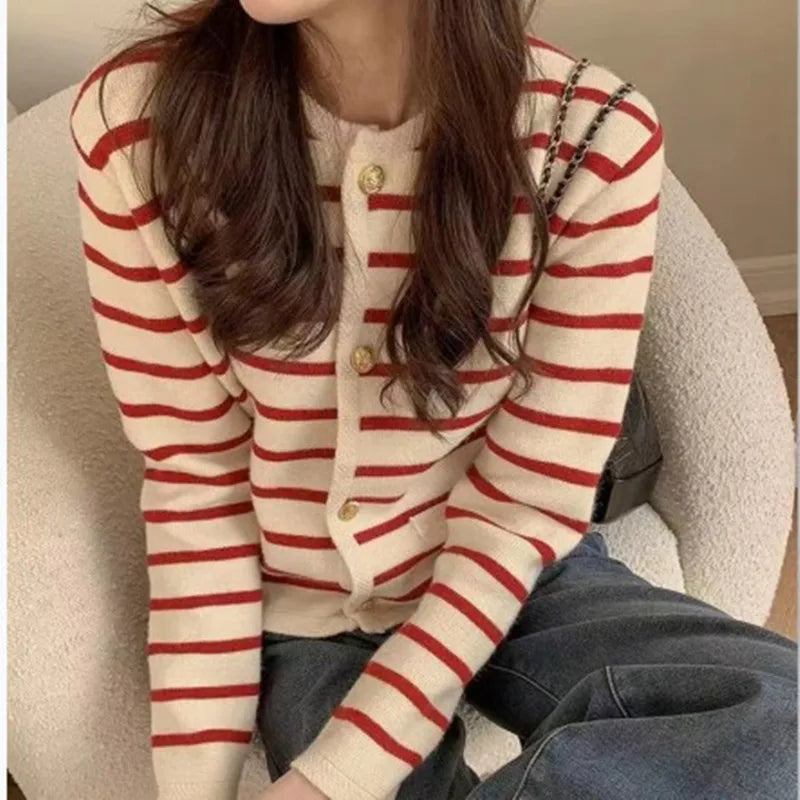 Striped cropped cardigan stripe pattern detail