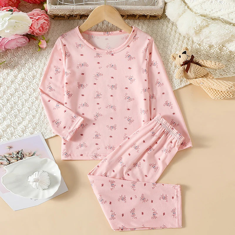 Kids shorts set top detail