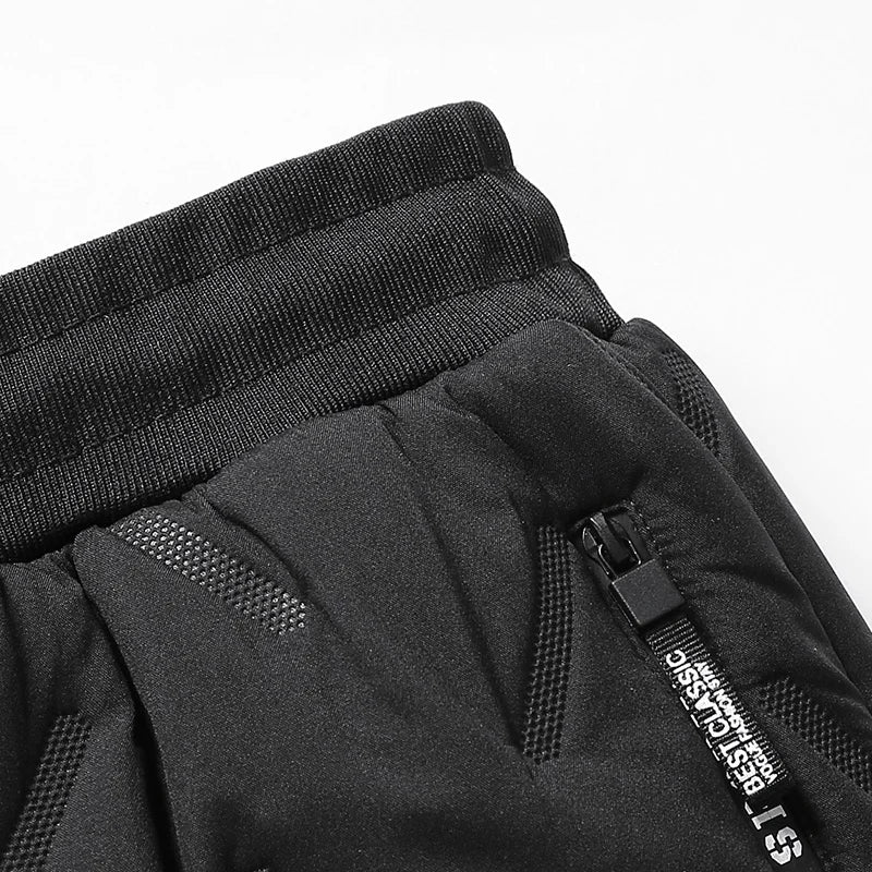 Thermal fleece sweatpants front view black