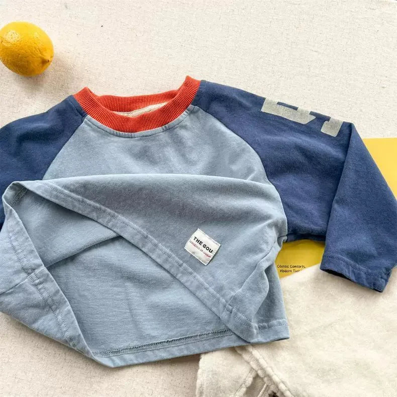 Boys letter print pullover worn by child