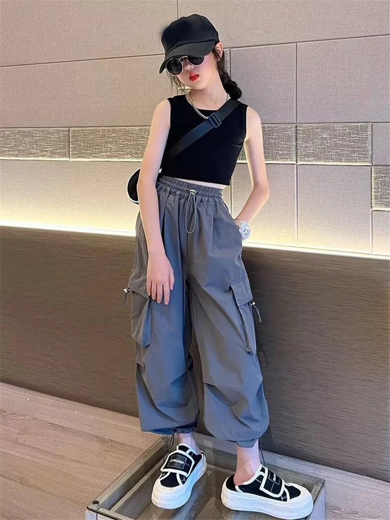 Girls cargo jogger pants waistband detail