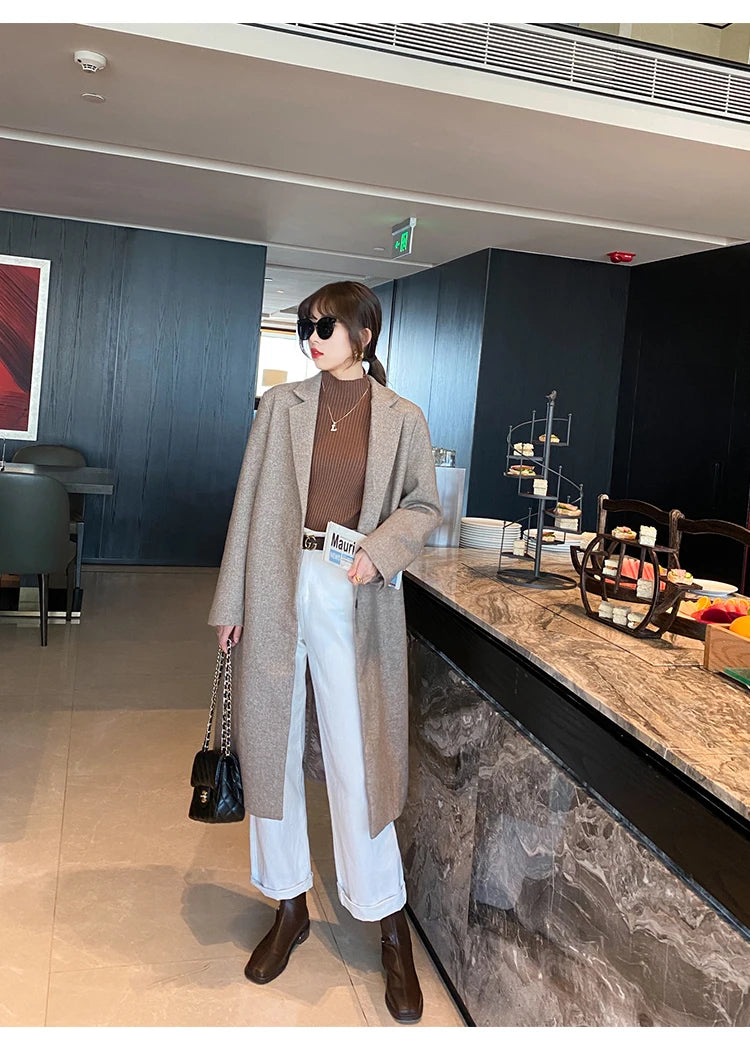 Slim turtleneck sweater beige side view standing