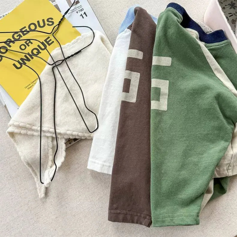 Boys letter print pullover worn by child