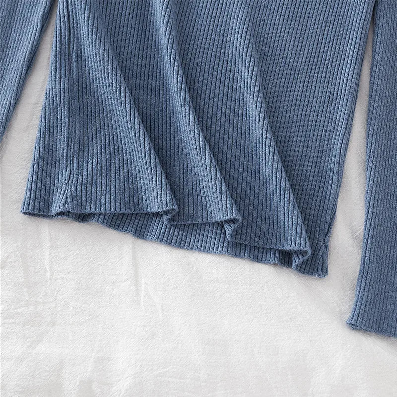 Soft turtleneck sweater front ash