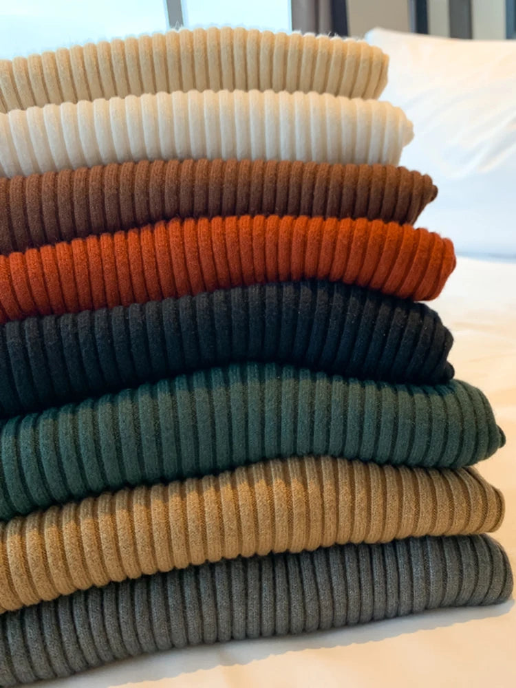 Slim turtleneck sweater folded color options