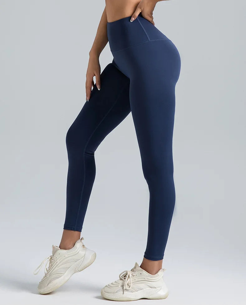 No t-line leggings navy blue side pose