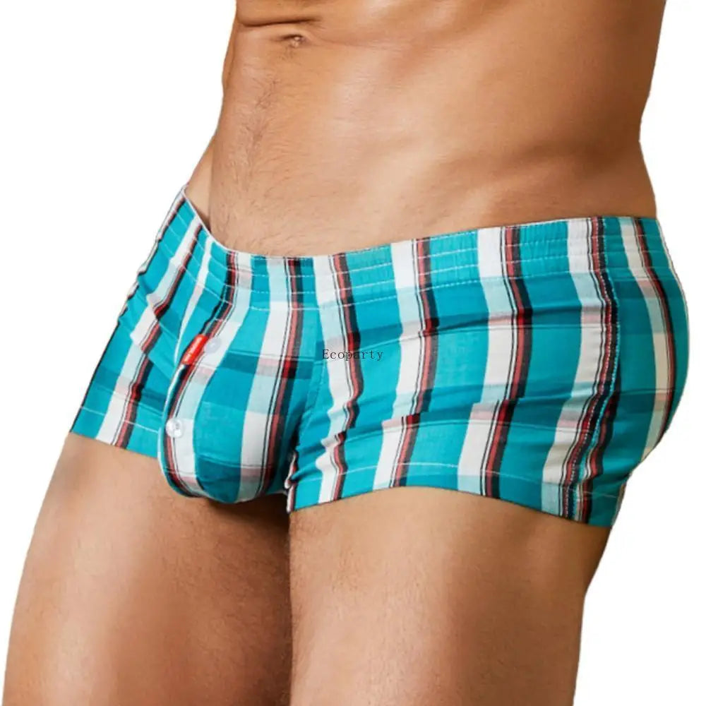 Men's cotton plaid boxer shorts worn model