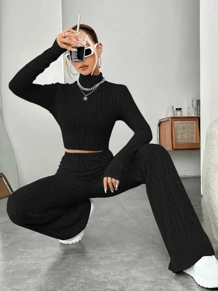 Crop top and trumpet pants set worn full body