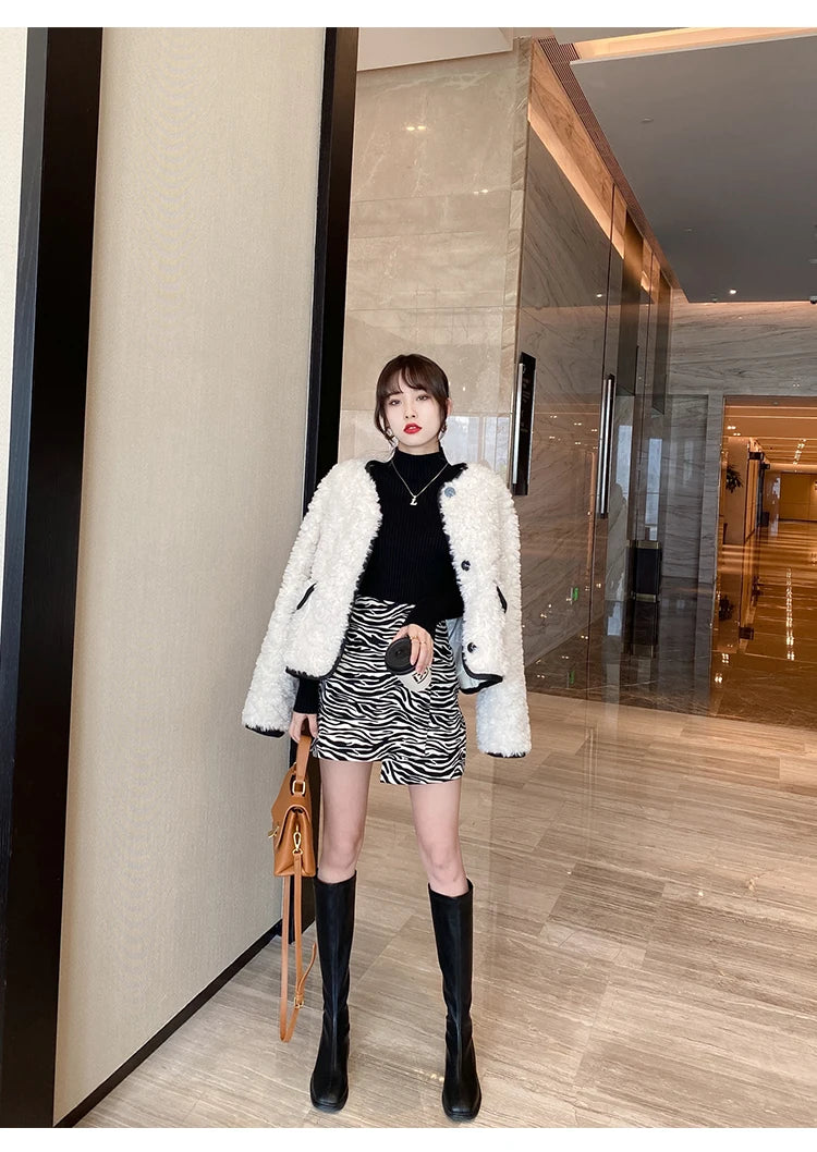 Slim turtleneck sweater khaki side view indoor
