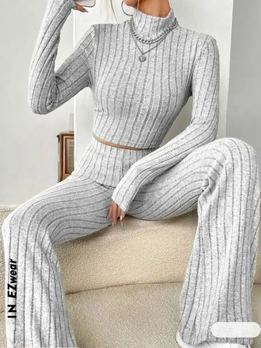 Crop top and trumpet pants set front view