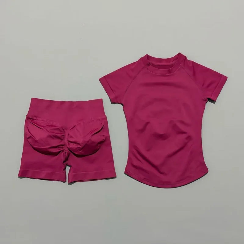 Seamless yoga workout set winter berry front view