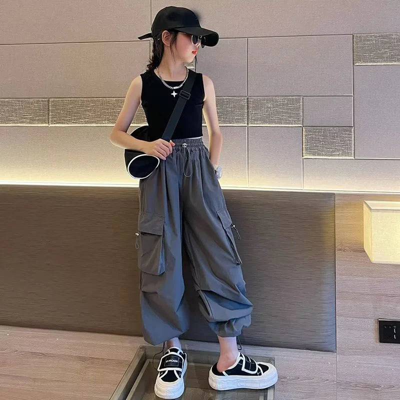 Girls cargo jogger pants waistband detail