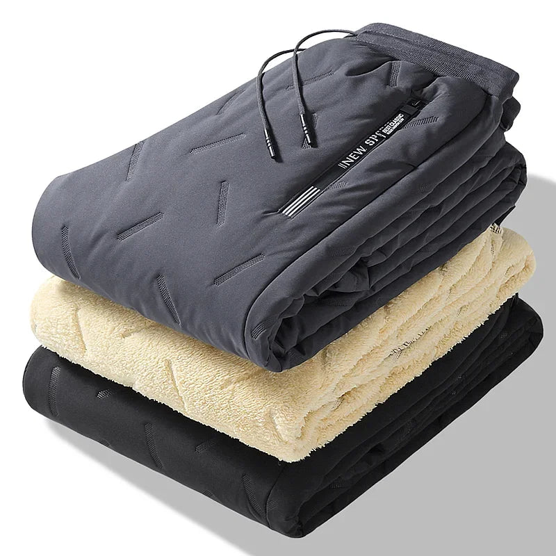 Thermal fleece sweatpants front view black