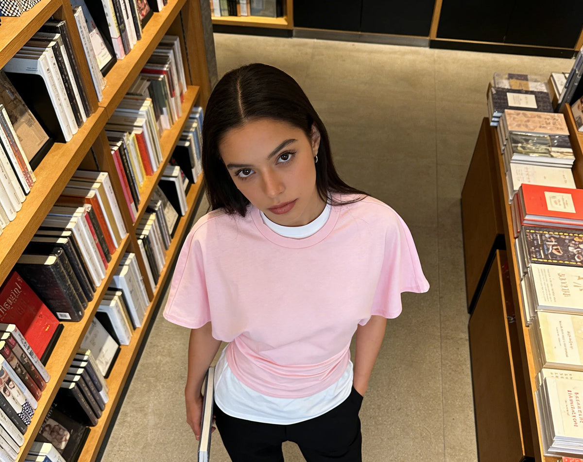 Cotton cropped crew neck top model standing