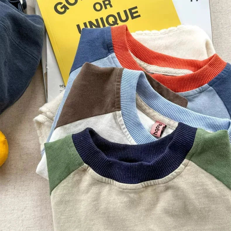 Boys letter print pullover worn by child