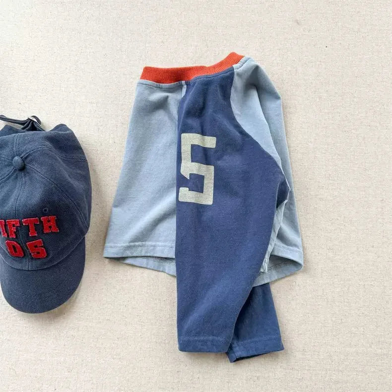 Boys letter print pullover worn by child